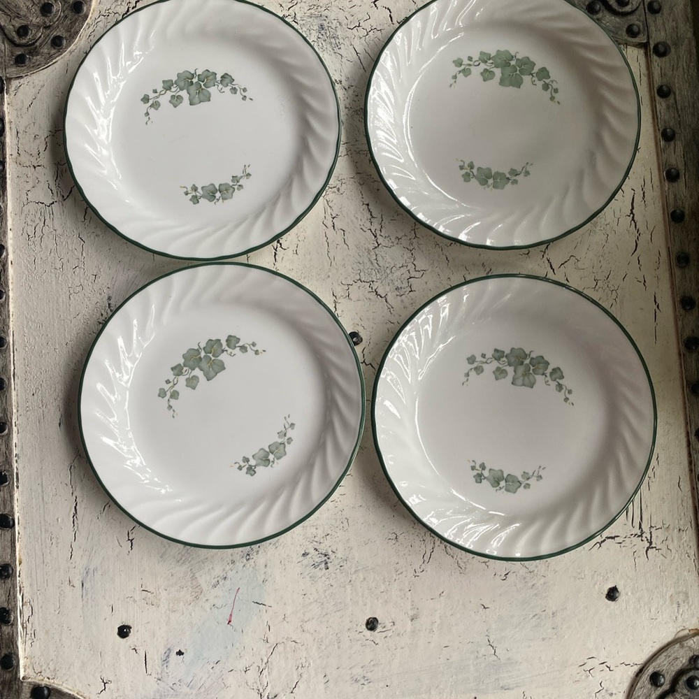 4 Corelle Callaway 7 1/4” Bread Plates